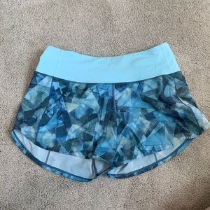 lululemon Speed Up Shorts Size 4 (Tall) City Shadow Alpine Multi